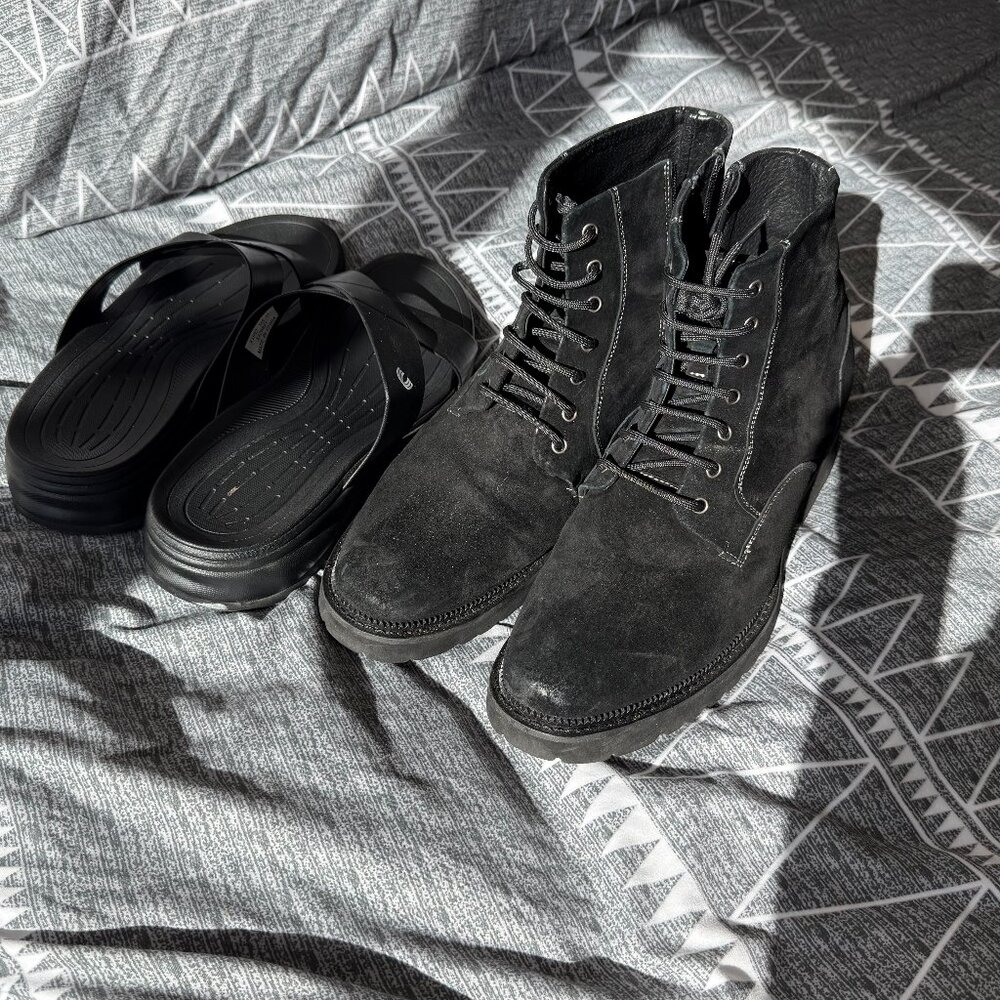 CALTO Men’s Size 12 Black Suede Elevator Boots + Slides Bundle
